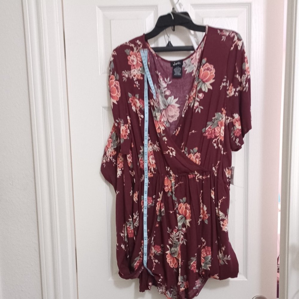 Juniors / Ladies Floral Maxi Romper  size XL-New